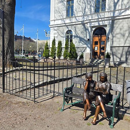 Vaenerport Stadshotell I Mariestad Eksteriør bilde